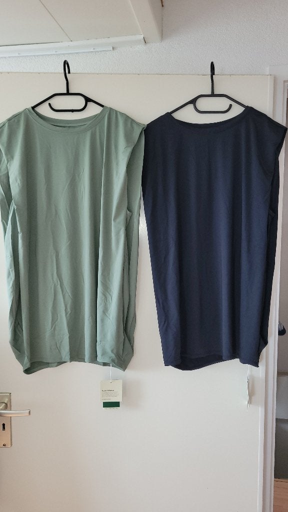 3 sport/loopshirts 2 zwarte en 1 groene mt.XL, Overige kleuren, Nieuw, Ophalen of Verzenden, Halara