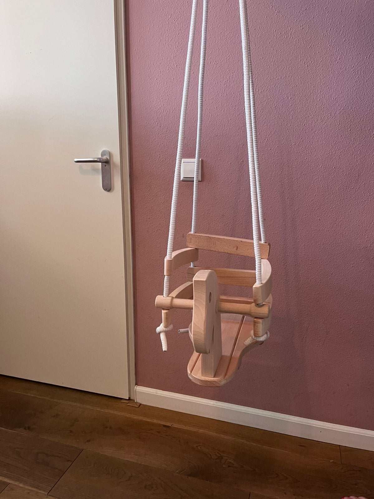 Mooie houten babyschommel, Ophalen, Nieuw, Overige typen