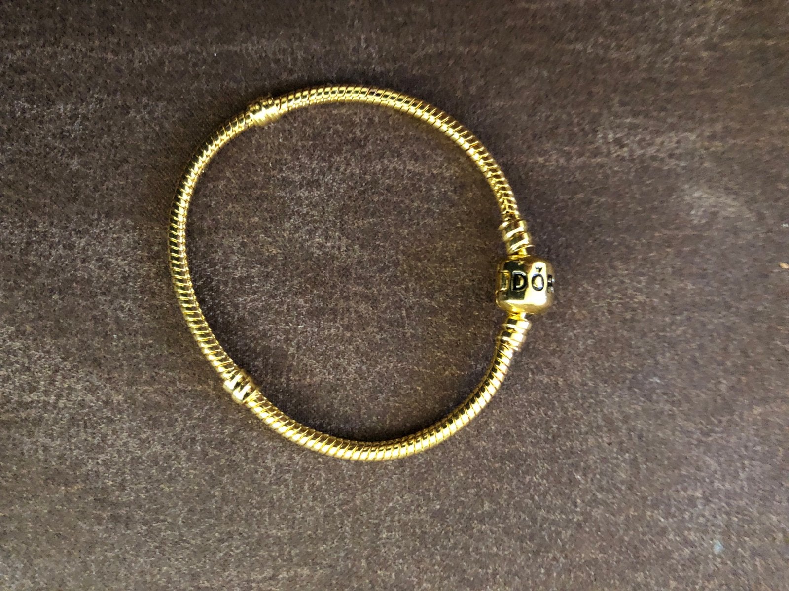 Zilveren goudkleurige bedelarmband 17 cm, Sieraden, Tassen en Uiterlijk, Armbanden, Ophalen of Verzenden, Zo goed als nieuw, Met bedels of kralen