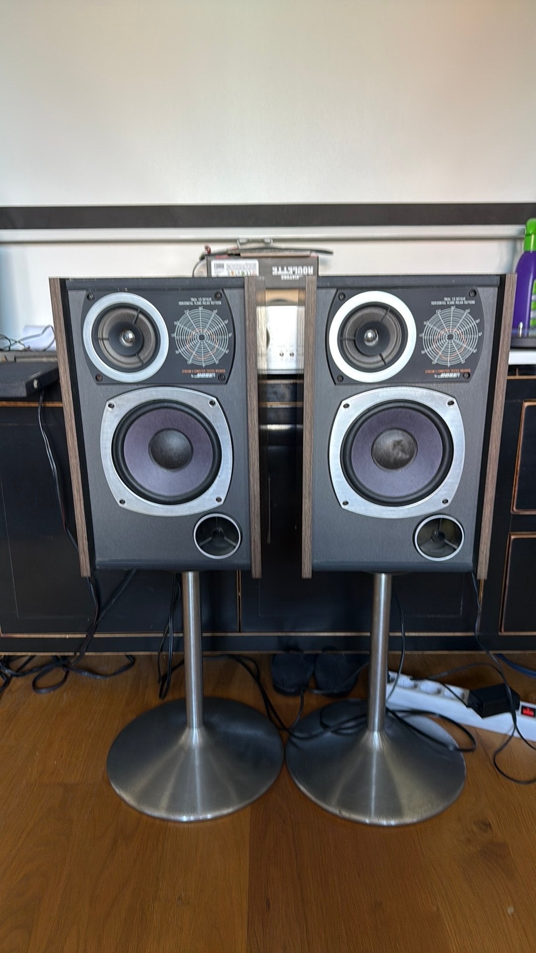 Bose Interaudio Speakerset met Fraaie Standaarden, Gebruikt, Inclusief standaarden, Speakerset, Ophalen of Verzenden