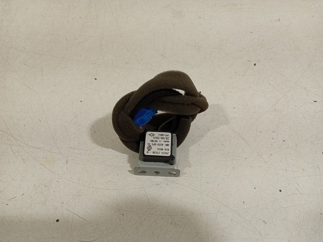 Antenne Renault Mégane, Ophalen of Verzenden, Van der Ven Autorecycling B.V., Onderdelen@venauto.nl, Ettenseweg 76, 4706 PB Roosendaal, The Netherlands