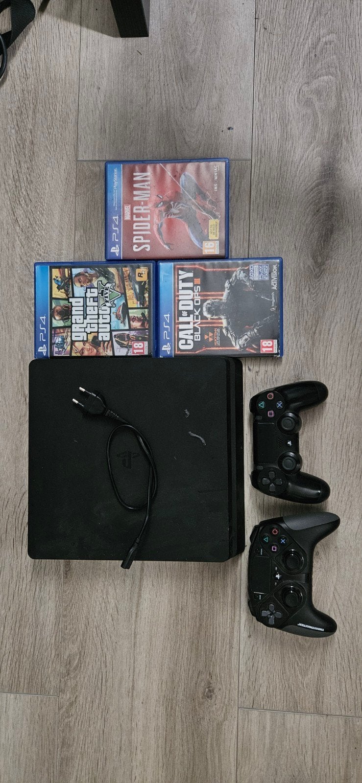 PS4 Slim, met 2 controllers, COD, GTA en Spiderman, Verzenden, Met 2 controllers, Slim, 500 GB