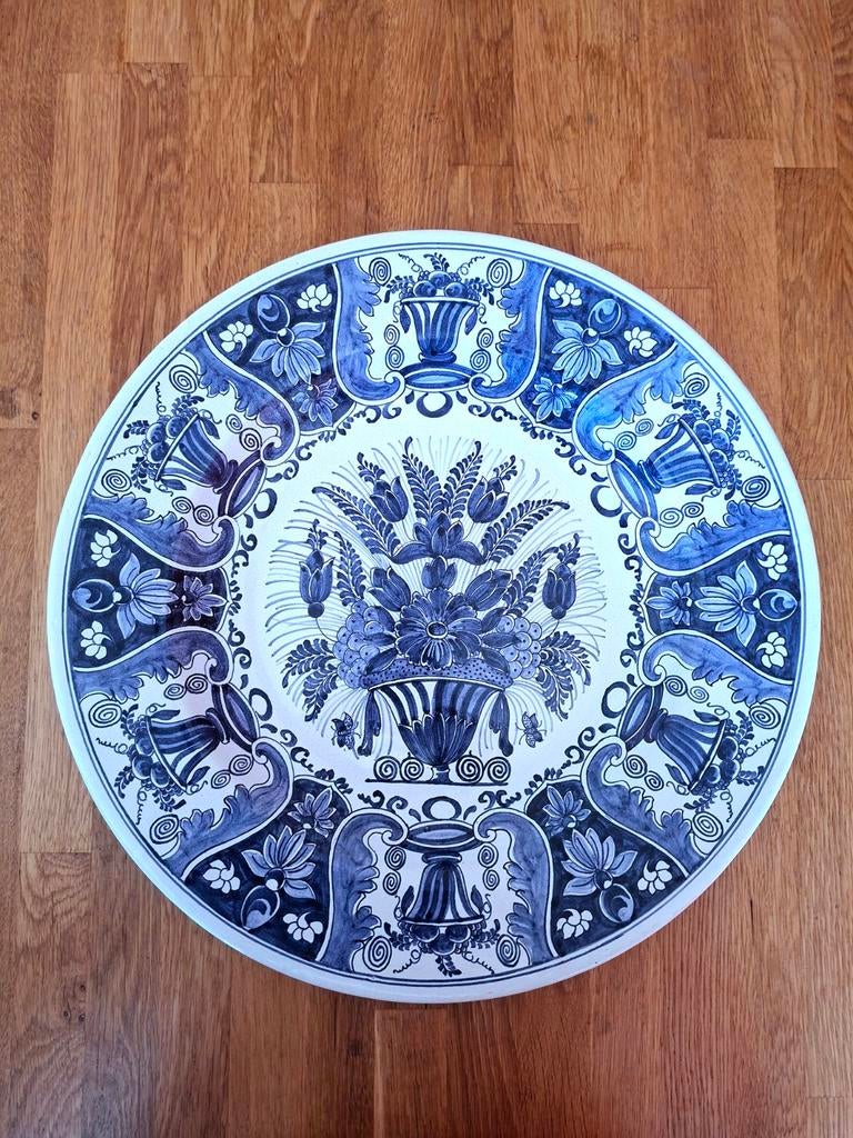 Groot handgeschilderd Delfts blauw bord - Potterie Oud Delft, Ophalen of Verzenden