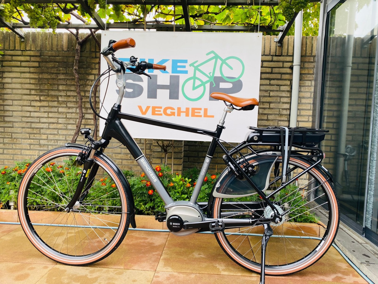 Elektrische Granville M8 Bosch Middenmotor Active Line.H57, Ophalen of Verzenden, Zo goed als nieuw, 57 tot 61 cm, 5467kc