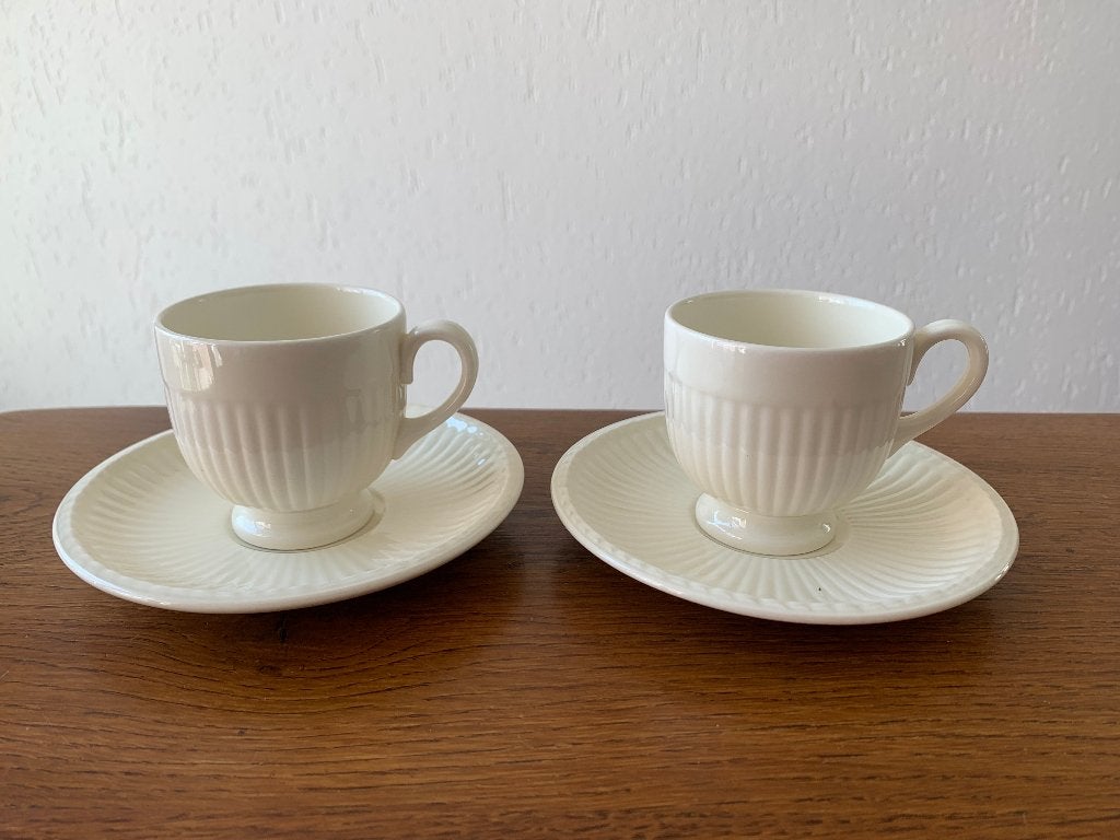 2 Wedgwood "Edme Plain" Espressokopjes met Schoteltjes, Ophalen of Verzenden, Zo goed als nieuw, Overige stijlen, Kop(pen) en/of Schotel(s)