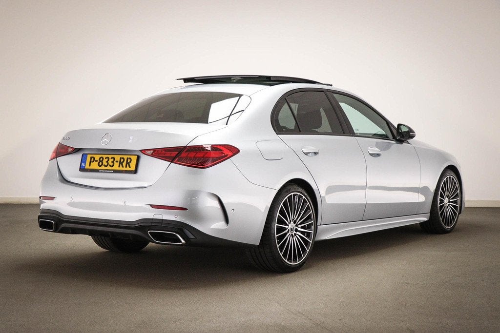 Mercedes-Benz C-klasse 200 Launch Edition AMG Line | PANORAM, Auto's, Mercedes-Benz, Automaat, Achterwielaandrijving, 4 cilinders