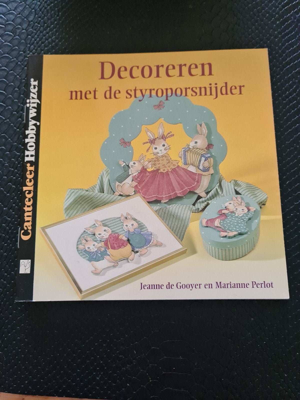 M. Perlot - Decoreren met de styroporsnijder, Ophalen of Verzenden, Zo goed als nieuw, M. Perlot; J. de Gooyer