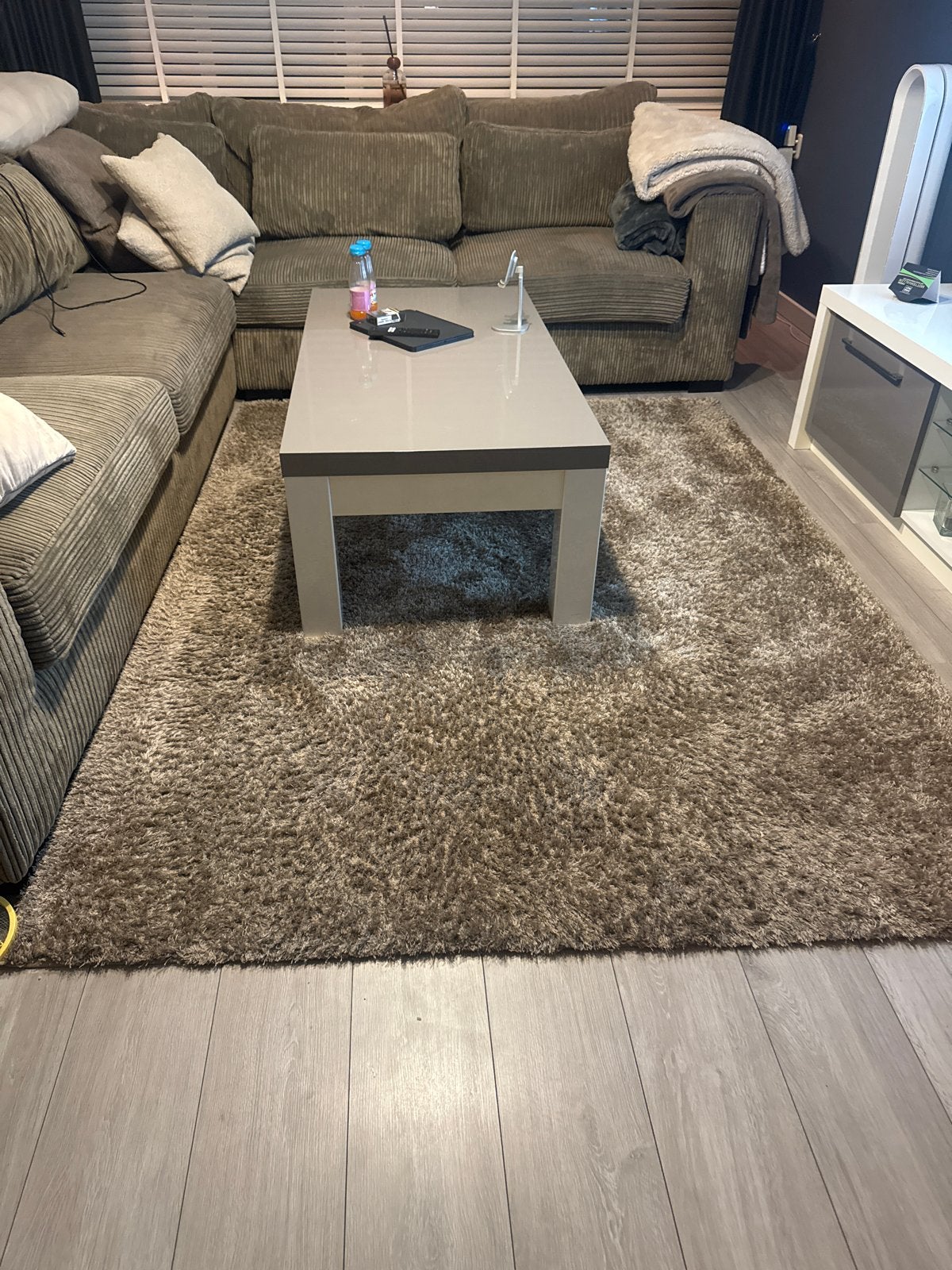 Hoogpolig vloerkleed - Taupe/Grijs  - Zo goed als nieuw, Ophalen, 150 tot 200 cm, 200 cm of meer, Zo goed als nieuw