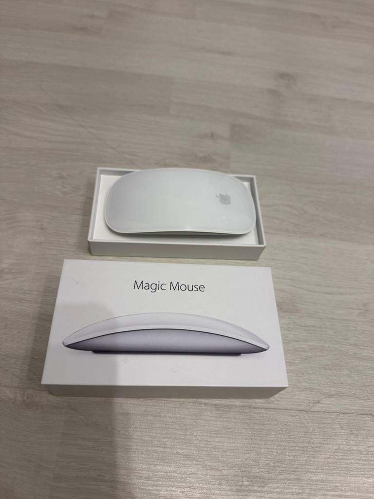 Apple Magic Mouse - Draadloze muis, Computers en Software, Muizen, Rechtshandig, Muis, Ophalen of Verzenden, Zo goed als nieuw