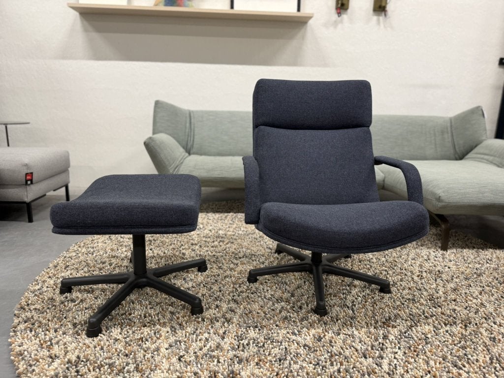Nieuw Artifort F141 Fauteuil met Poef Blauw stof Design, Huis en Inrichting, Fauteuils, Nieuw, 75 tot 100 cm, Ophalen of Verzenden