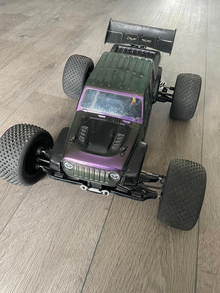 RC car Thundertiger mt4 g3, Hobby en Vrije tijd, Elektro, Auto offroad, Ophalen of Verzenden, Zo goed als nieuw