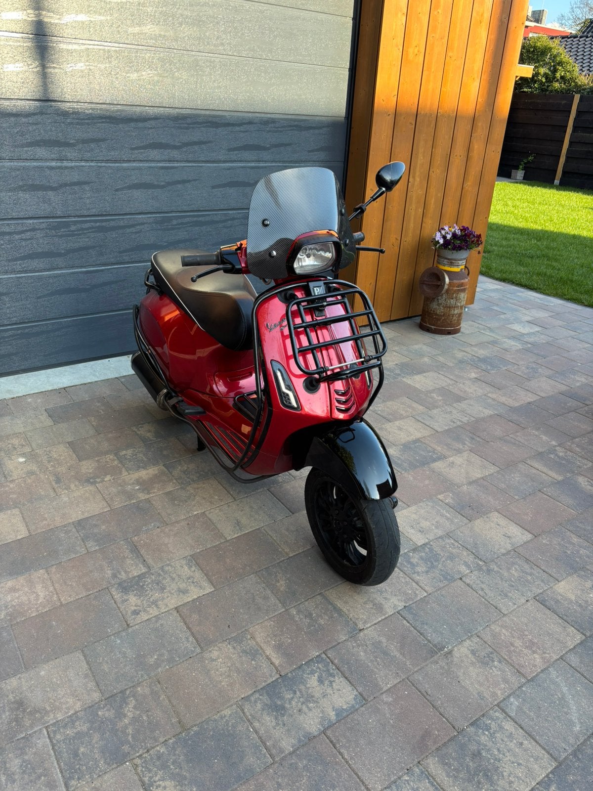 Vespa sprint 80cc, Ophalen of Verzenden, Zo goed als nieuw, Benzine