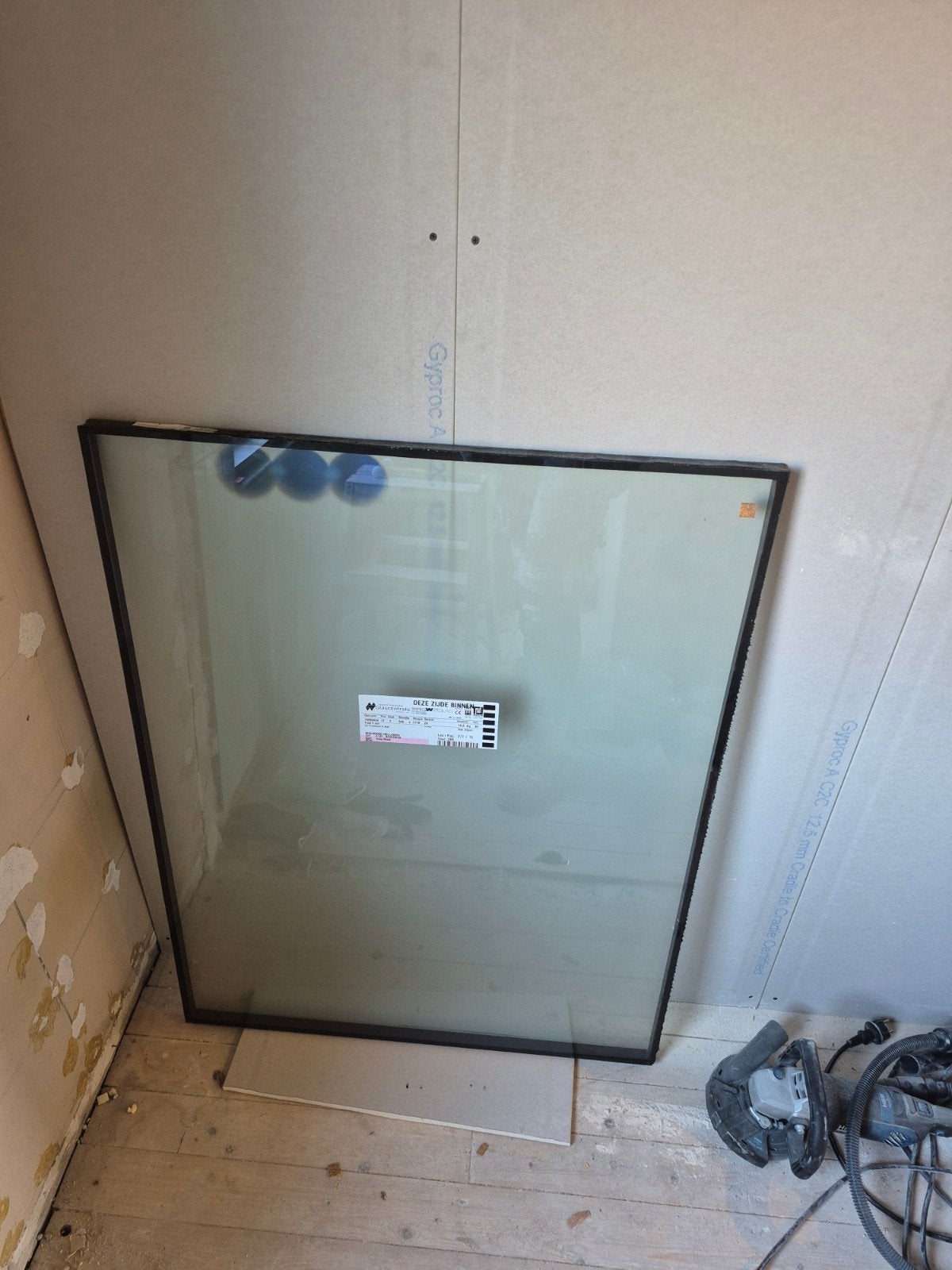 HR++ glas met melkglas folie - 849x1110 mm, Doe-het-zelf en Verbouw, Ophalen, 80 tot 120 cm, 80 tot 120 cm, Nieuw
