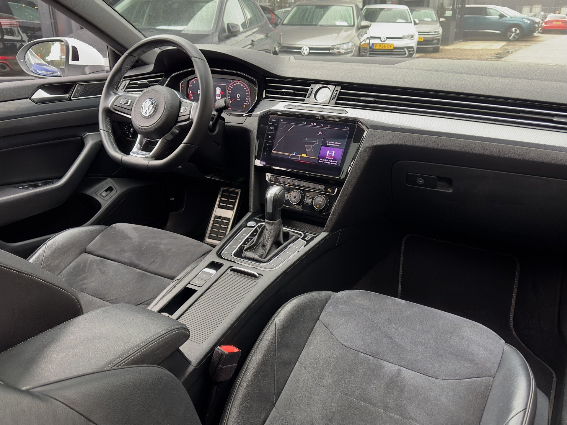 Volkswagen Arteon 2.0 TSI AUT7 3X R-LINE 191PK PANODAK LEDER, Arteon, Euro 6, 1984 cc, Wit