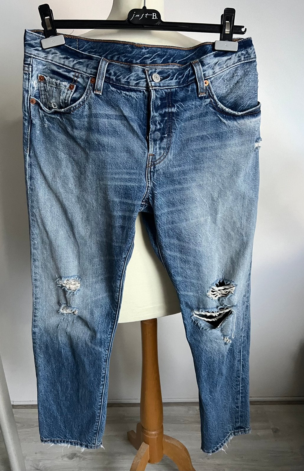 Levi’s 501, Ophalen of Verzenden, Zo goed als nieuw, Blauw, W28 - W29 (confectie 36)