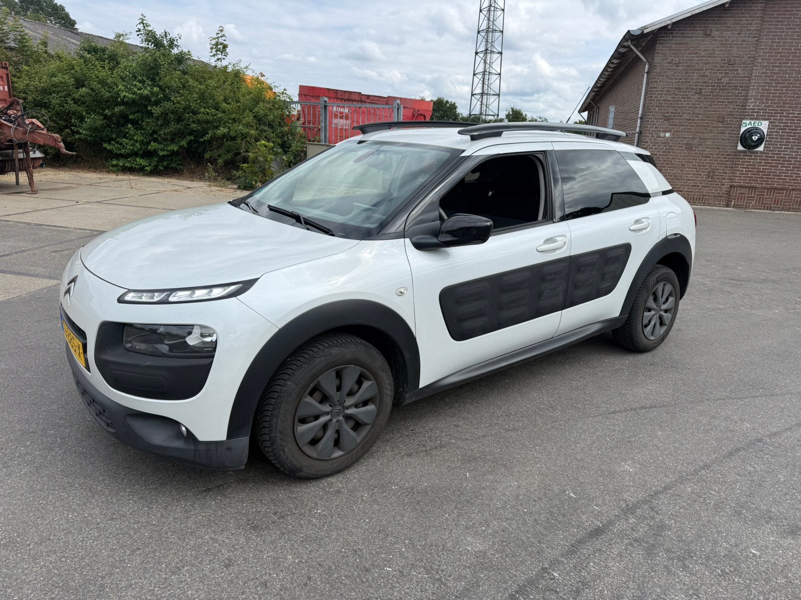 Citroën C4 Cactus 1.6 Blue HDI 100 Airdream 2015 Wit, Voorwielaandrijving, Stof, Euro 6, Wit