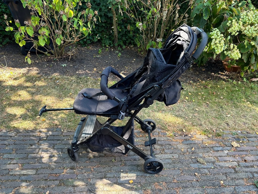 Buggy Novi, Ophalen, Zo goed als nieuw, Overige merken