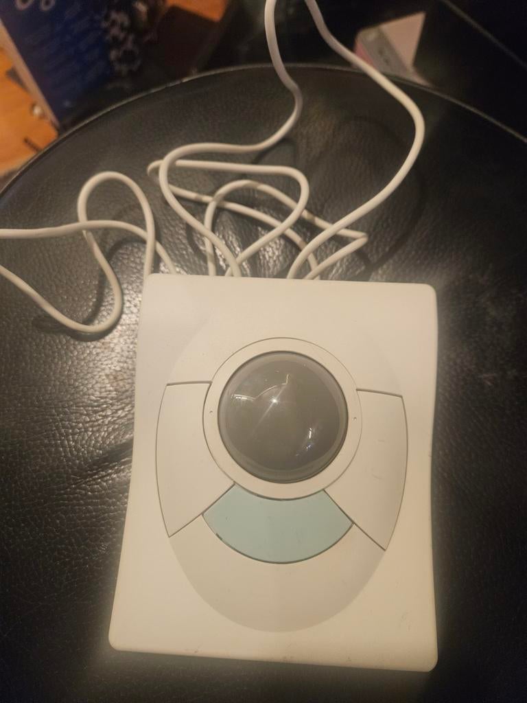 i-one Libra-90 Bedrade Trackball Muis, Gebruikt, Ophalen of Verzenden, I-one, Trackpad