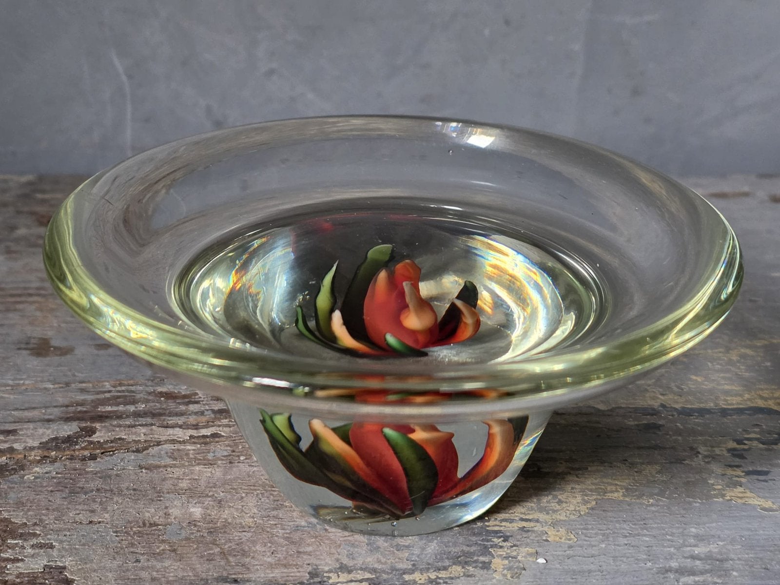 Murano glas schaaltje met bloem, Verzenden