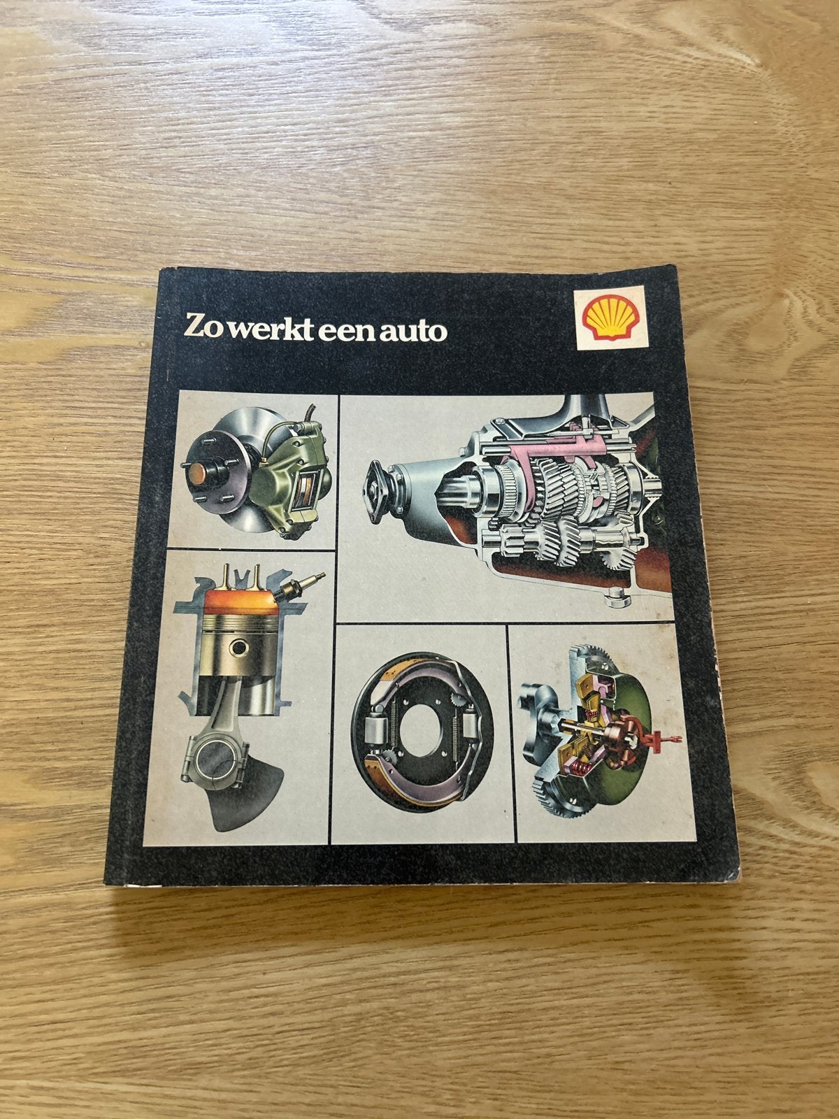 Zo werkt een auto - Shell boekje, Boeken, Ophalen of Verzenden, Gelezen, Algemeen