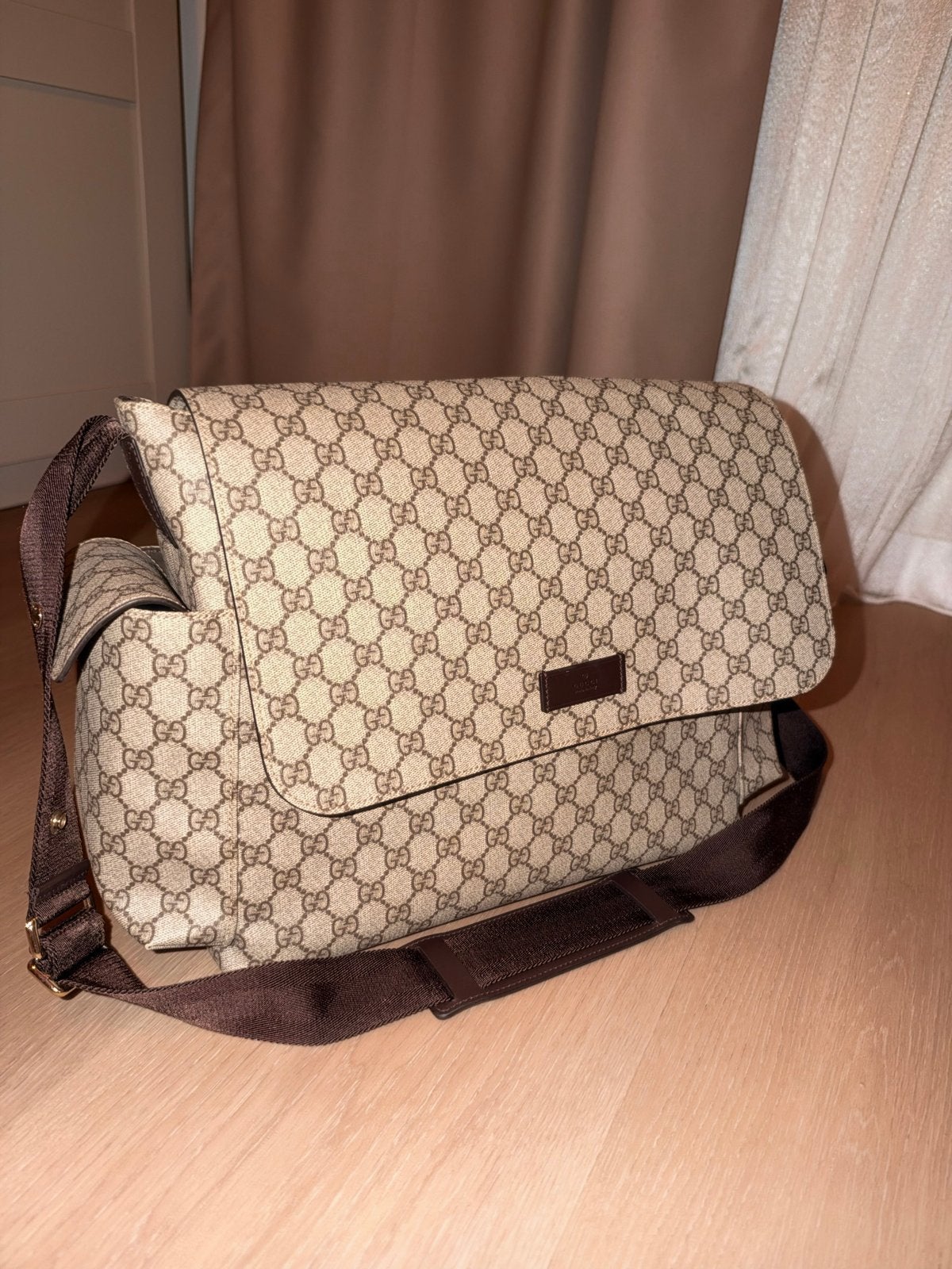 Gucci luiertas met GG Supreme canvas, Ophalen, Zo goed als nieuw, Beige, Overige typen