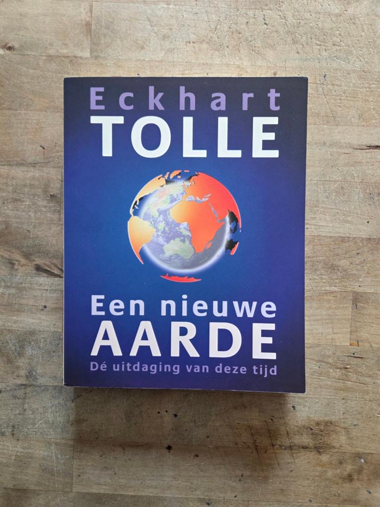 Een nieuwe aarde - Eckhart Tolle, Boeken, Esoterie en Spiritualiteit, Zo goed als nieuw, Achtergrond en Informatie, Spiritualiteit algemeen