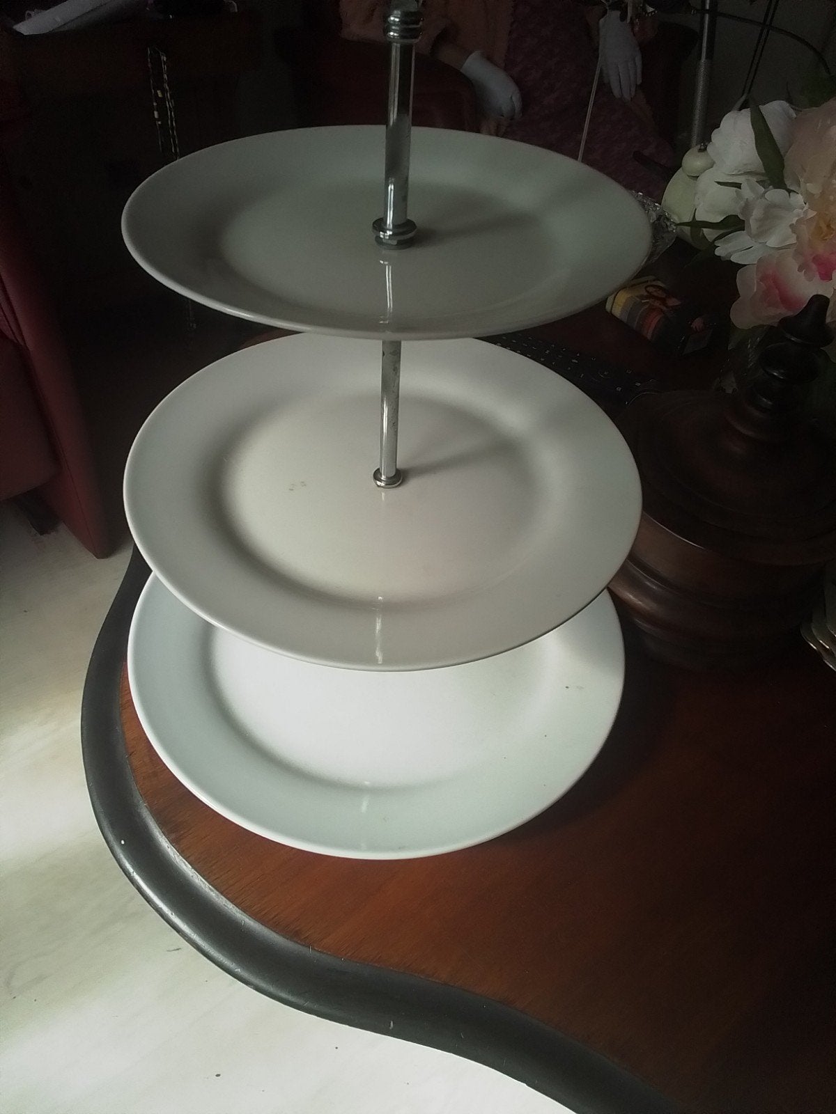 Elegante 3-laags porseleinen etagère, Ophalen of Verzenden, Gebruikt, Etagère, Steen/keramiek