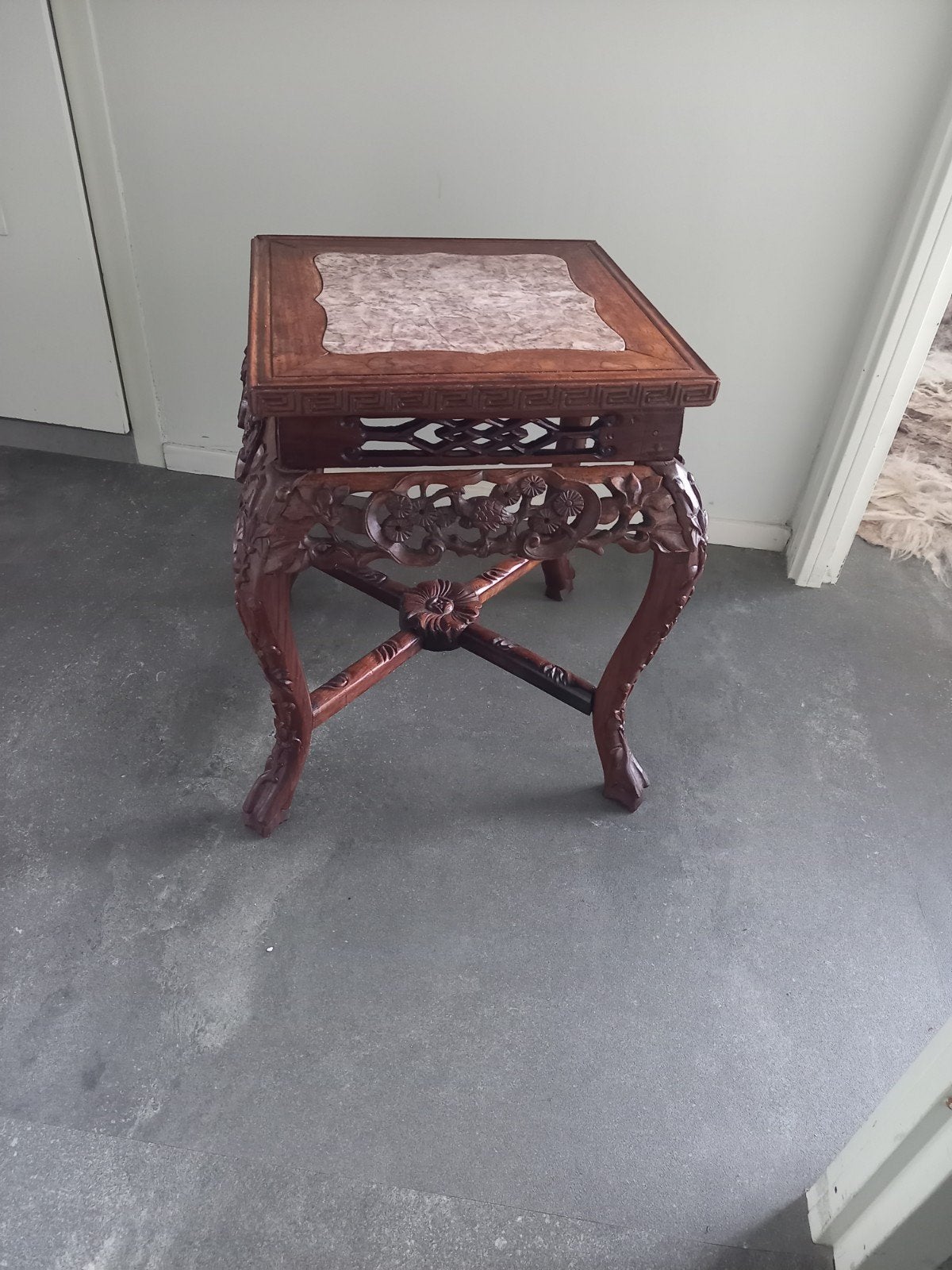 Antieke Chinese plantentafel met marmeren blad, jaren '30, Ophalen