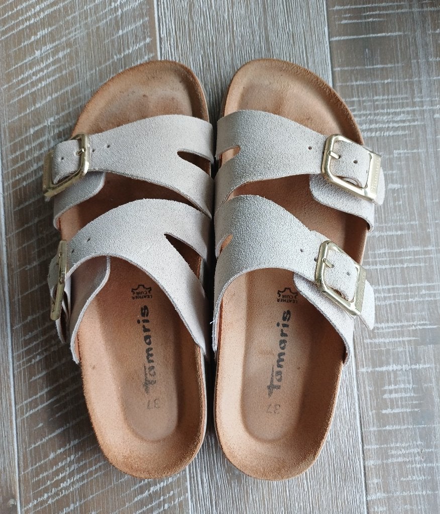 Tamaris slippers 37, Beige, Ophalen of Verzenden, Zo goed als nieuw, Slippers