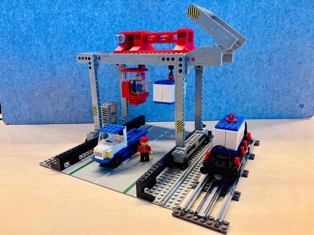 LEGO 7823 Container Crane Depot, Kinderen en Baby's, Speelgoed | Duplo en Lego, Gebruikt, Overige thema's, Compleet, Lego