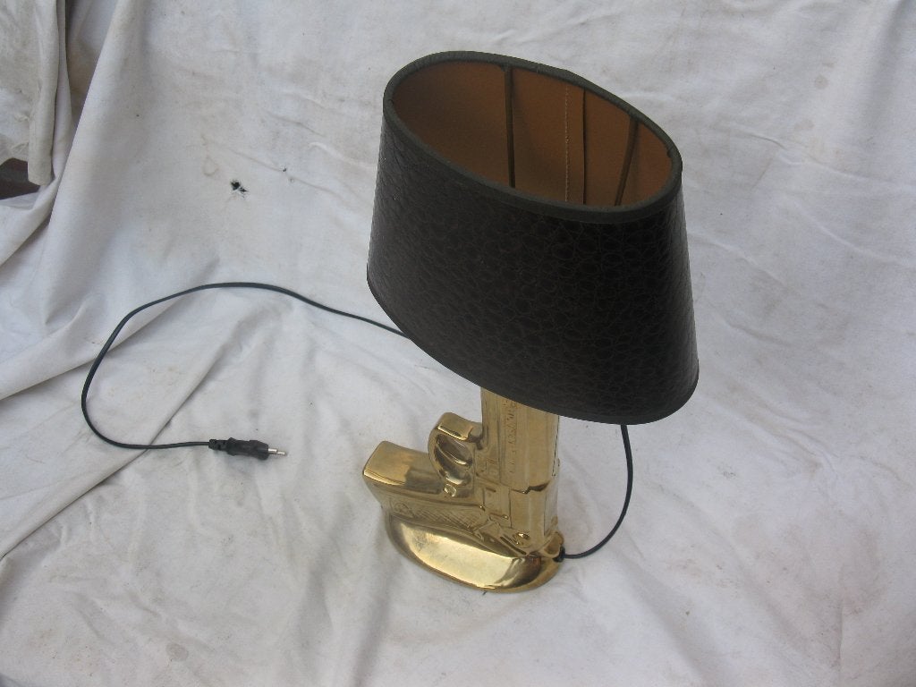 Tafellamp gouden pistool, Huis en Inrichting, Ophalen of Verzenden, Zo goed als nieuw, Minder dan 50 cm