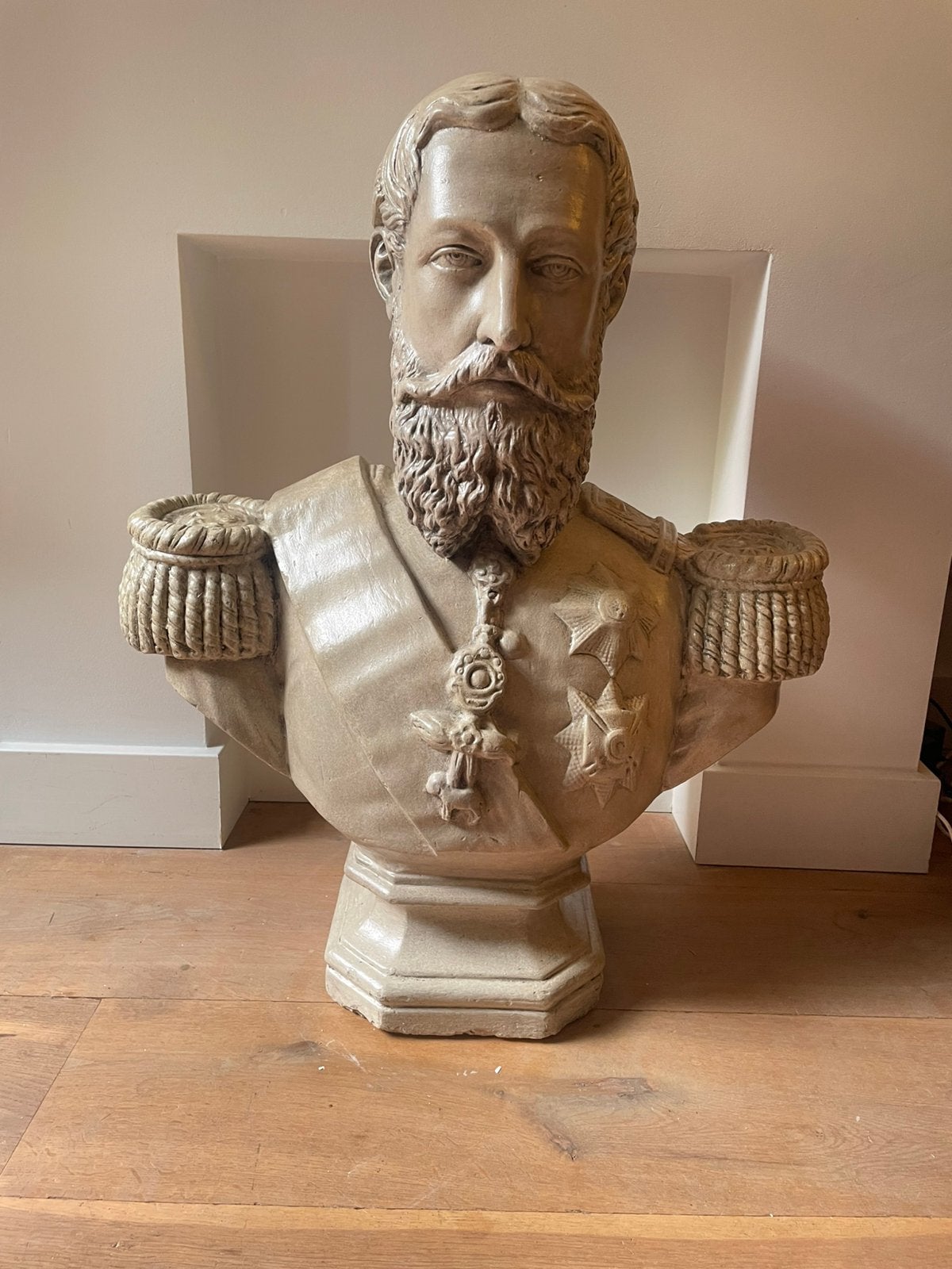 Geschilderde gipsen buste - Koning Leopold II, Ophalen, Gips, Buste, 50 - 100 cm