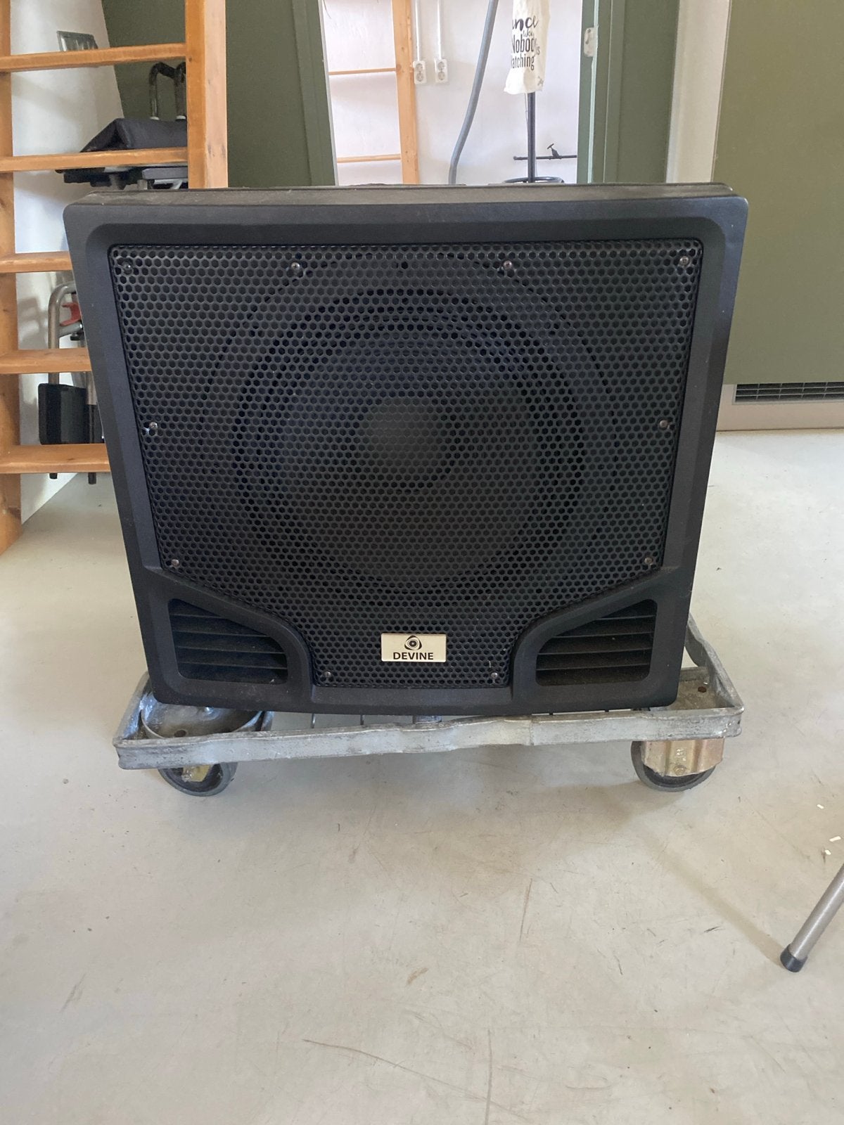 Devine SUB 115A Debbie actieve subwoofer, Gebruikt, Subwoofer, Basreflex, Ophalen