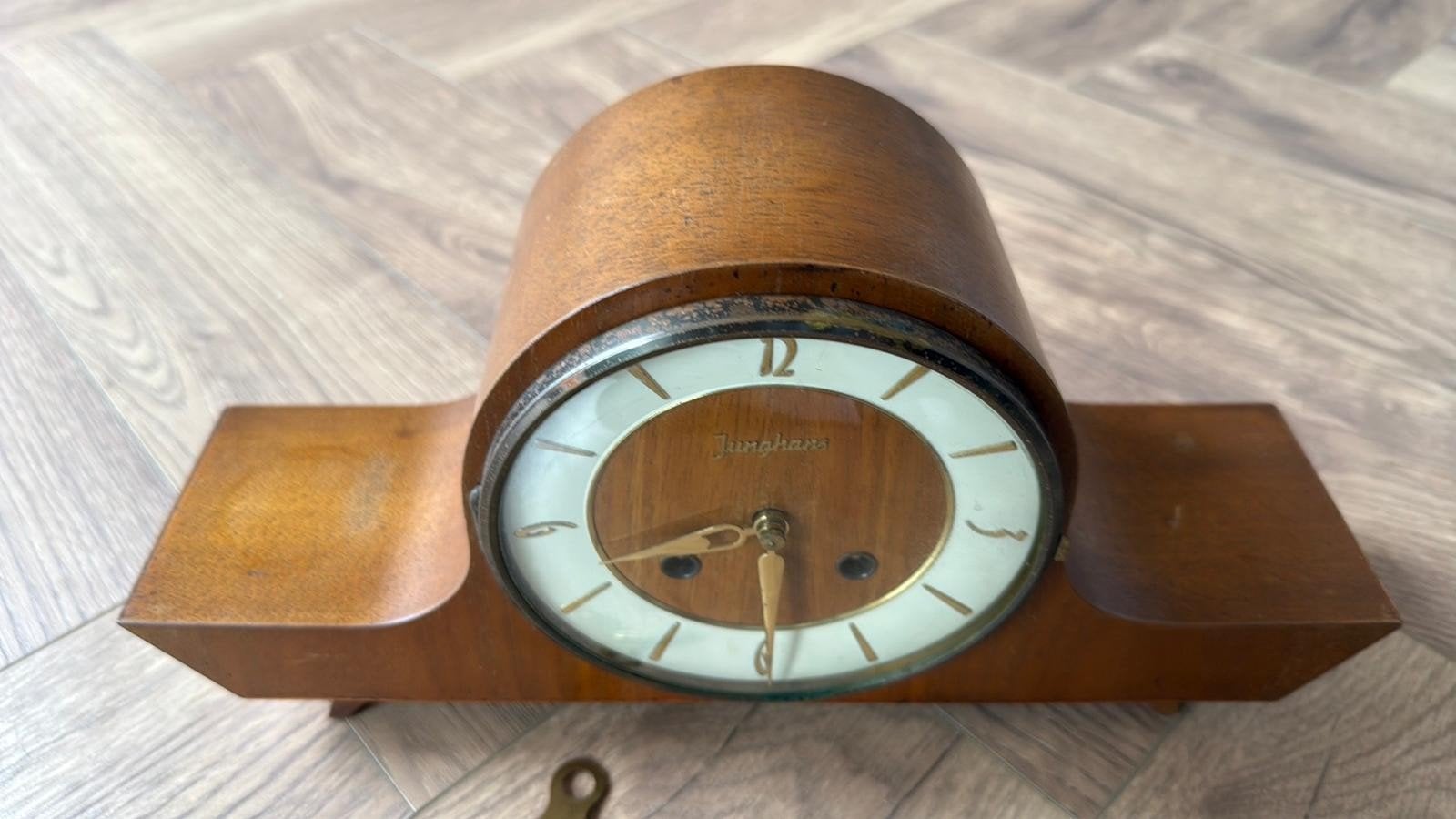 Vintage Junghans tafelklok met sleutel, Ophalen