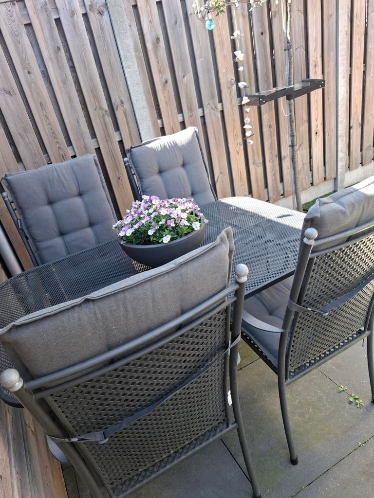 Mooie tuinset, Ophalen of Verzenden, Zo goed als nieuw