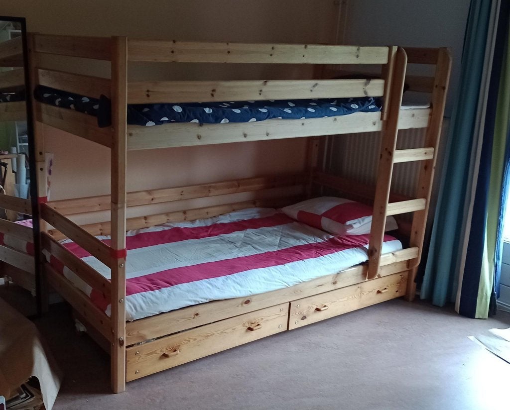 Mooi stevig stapelbed, Ophalen, 210 cm, Tweepersoons, Minder dan 160 cm