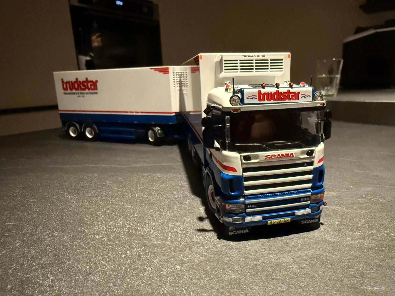 Schaalmodel Truckstar Scania met oplegger, Overige merken, 1:50 of kleiner, Ophalen of Verzenden, Zo goed als nieuw