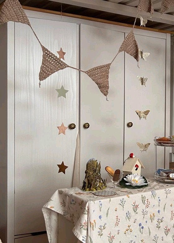 VidaXL kledingkast grenenhout met hang, Huis en Inrichting, Kasten | Kledingkasten, Ophalen, Gebruikt, 50 tot 75 cm, 150 tot 200 cm