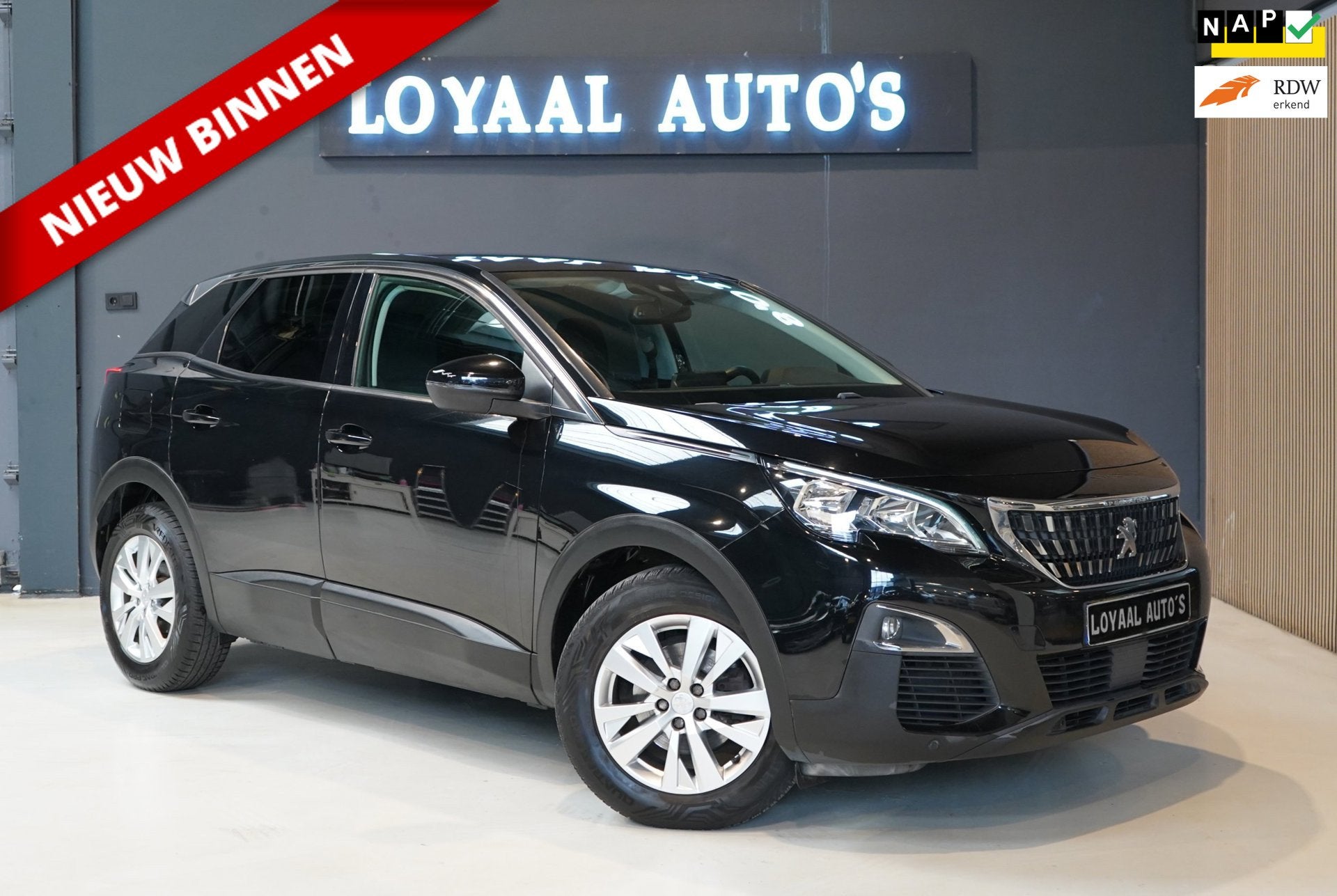 Peugeot 3008 1.2 PureTech Active | CRUISE | PDC | NAVI | NAP, Stof, Gebruikt, 1199 cc, Zwart