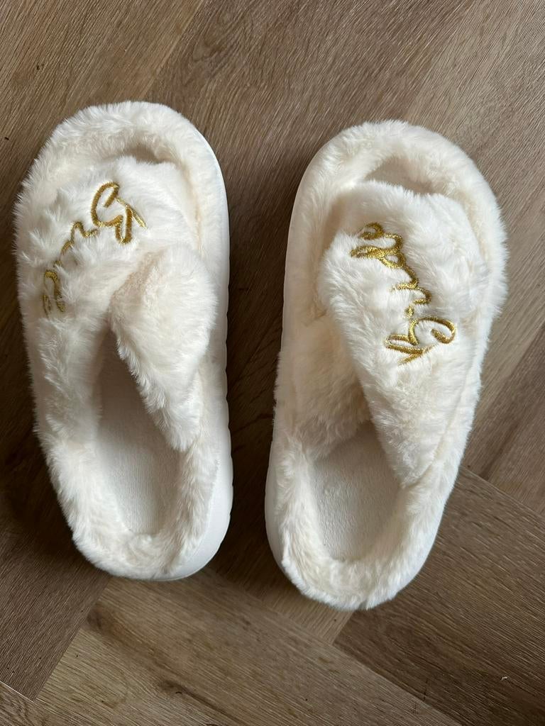 Witte bride slippers 40-41 – zachte sloffen – bruiloft, Ophalen of Verzenden, Zo goed als nieuw, Wit