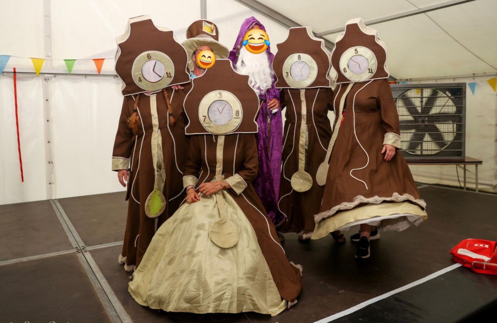 Unieke Klokken Kostuums + mantel (8-10 stuks), Ophalen, Gebruikt, Kostuum, Carnaval