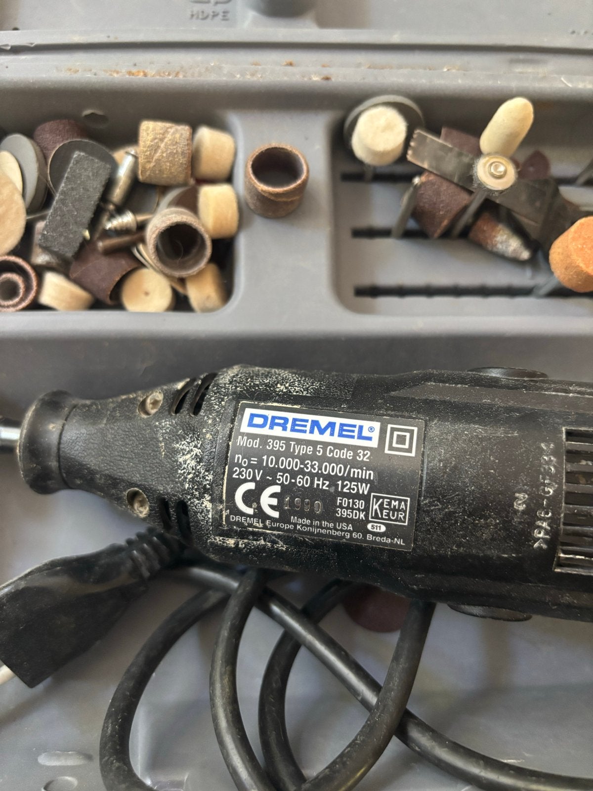 Dremel met snoer en accessoires in koffer, Ophalen of Verzenden, Gebruikt