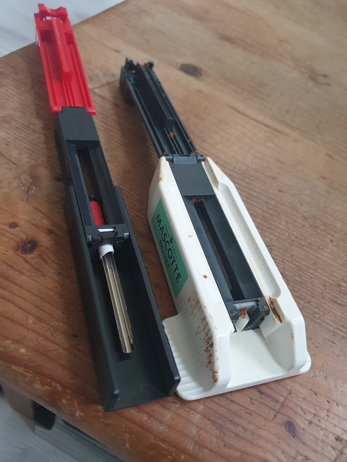 2x Mascotte sigarettenmaker - Gebruikt, Ophalen, Gebruikt, Overige typen