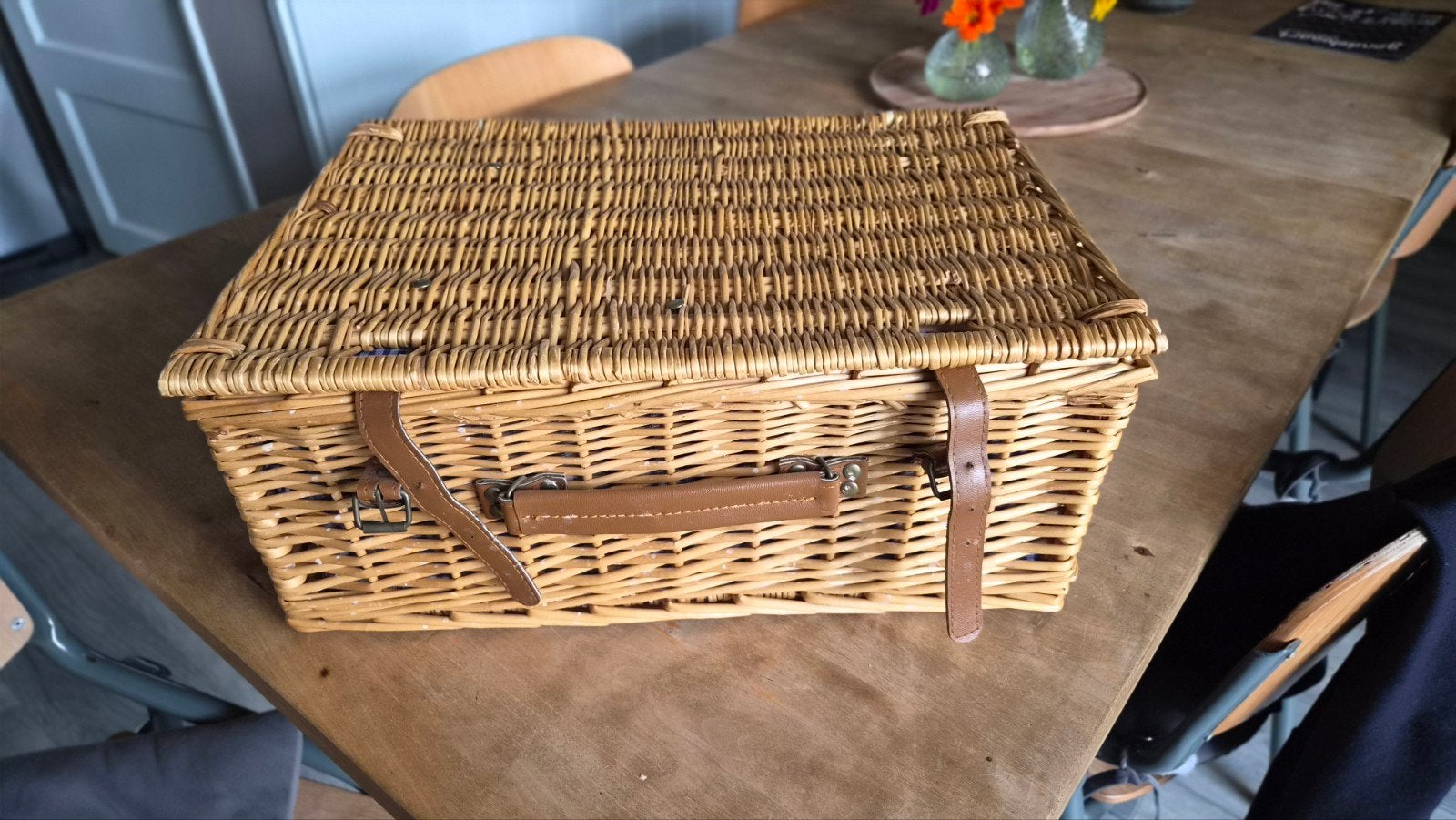 Picknickmand met servies en deken, Ophalen of Verzenden, Zo goed als nieuw