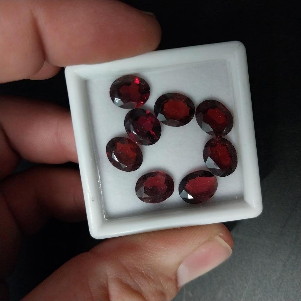 Grote bloed rode granaten, Sieraden, Tassen en Uiterlijk, Edelstenen, Ophalen of Verzenden, Zo goed als nieuw
