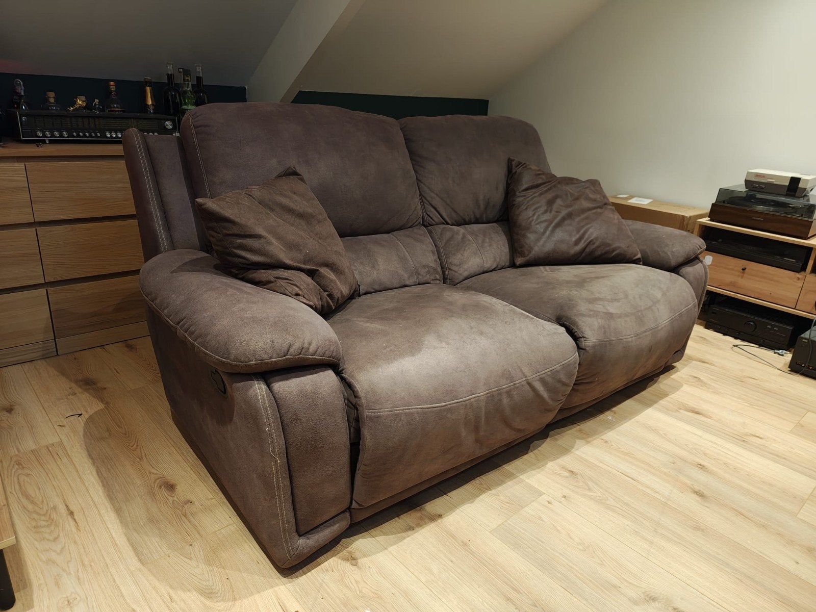 Comfortabele 2-zitsbank met relaxfunctie - Zo goed als nieuw, Ophalen, Modern, Comfortabel, 150 tot 200 cm, Tweepersoons