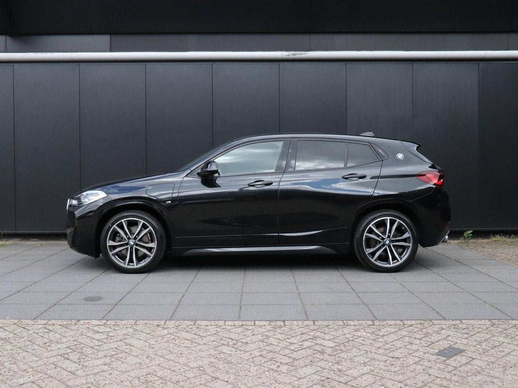 BMW X2 xDrive25e High Executive | M SPORT | LEDER | PANO | S, Auto's, BMW, Automaat, Gebruikt, Euro 6, Zwart