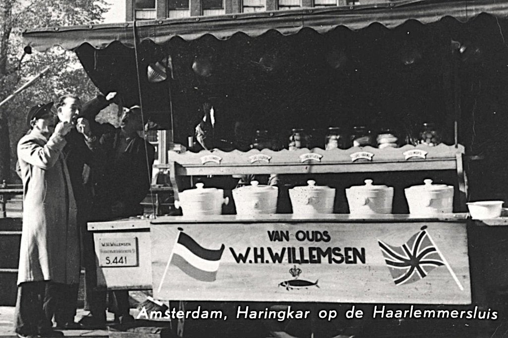 805216	Amsterdam	1961 Haringkar op  Haarlemmersluis	Gelopen, Ophalen of Verzenden, 1960 tot 1980, Gelopen, Noord-Holland