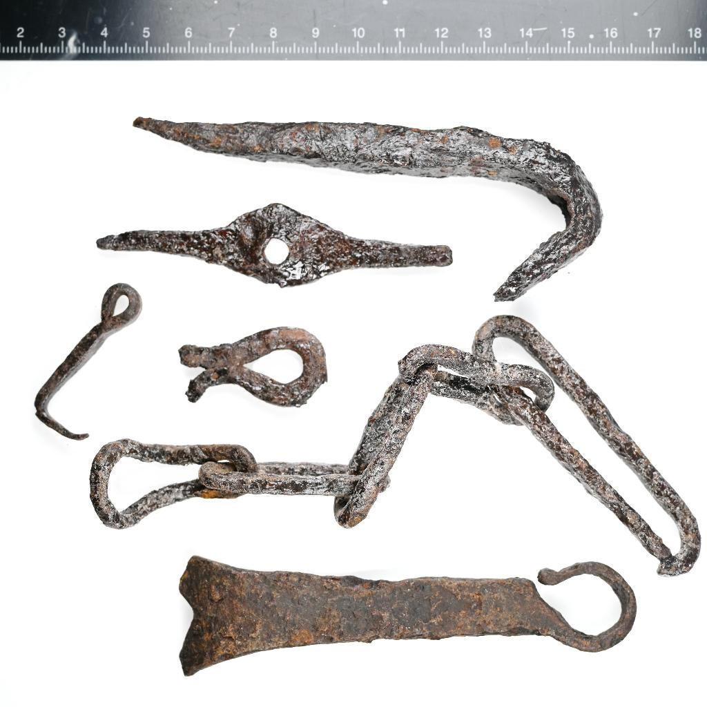 Romeins ijzer artifact langest 12cm, gevonden Serbia  b058, Verzenden