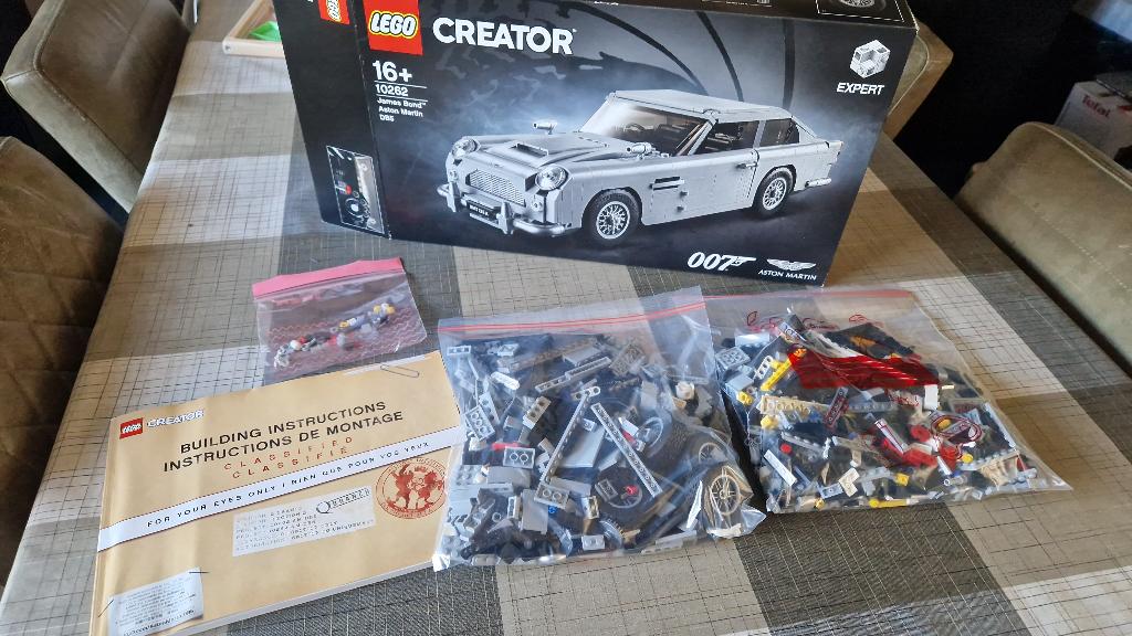 LEGO 10262 Aston Martin DB5 compleet + doos + handleiding, Lego, Ophalen of Verzenden, Zo goed als nieuw, Compleet